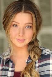 Meredith Gunderson's Instagram, Twitter & Facebook