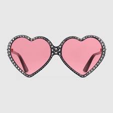Jun 23, 2021 · elton john announces epic return of farewell yellow brick road tour. Guide To Elton John Glasses In Rocketman Gucci Hearts