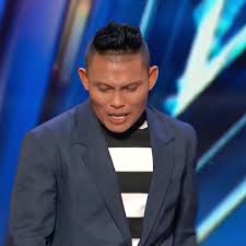 Filipino Singer Shocks the World!