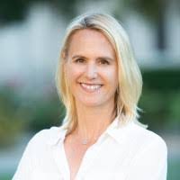 Amanda Klinger's Instagram, Twitter & Facebook