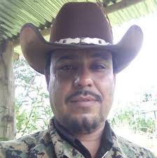 El navegante sureño de Guatemala updated their profile picture.