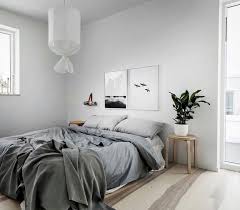 Illumination as a decor for small bedroom. 26 Cozy Minimalist Bedroom Ideas On A Budget Bedroom Design Trends Bedroom Decor On A Budget Cozy Minimalist Bedroom