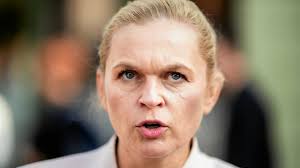 Koniec programu "Laptop dla Ucznia"? Barbara Nowacka: Nie ma pieniędzy