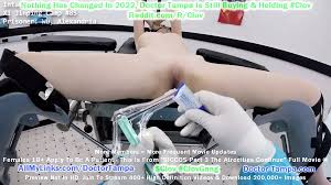 成为在中国被压迫社会的秘密集中营工作的坦帕医生，alexandria wu受到折磨和再教育