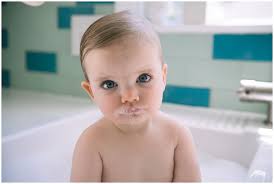 six month baby milestone session sink