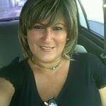 Mindy Morelli's Instagram, Twitter & Facebook