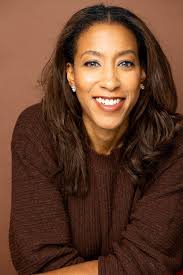 Juliette Myers's Instagram, Twitter & Facebook