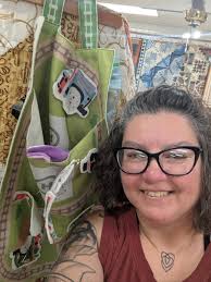 That sneaky hopper 🐇 Had a great time visiting the shops in Llano