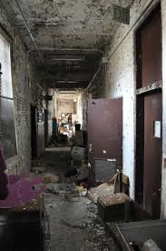 The Magic Of The Internet Abandoned Places Abandoned Hospital Abandoned
