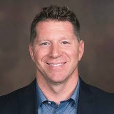 Travis Kruse's Instagram, Twitter & Facebook