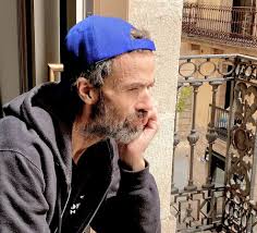 A great loss was made known to insideeko.as friends and families of the deceased are mourning the passing of their loved and cherished pau donés. Pau Dones L Ultima Intervista Prima Di Morire Emoziona Tutti Sei Piu Tranquillo Se Accetti La Morte