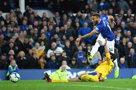 A win on monday would give everton 49 points, matching last season's final tally. Everton Late Show Sinks Crystal Palace