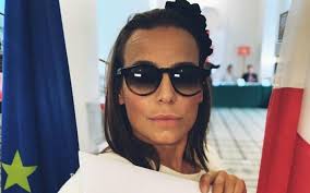 She graduated from stefan batory gymnasium and lyceum in warsaw in 1999. Anna Mucha Height Weight Measurements Bra Size Shoe Biography