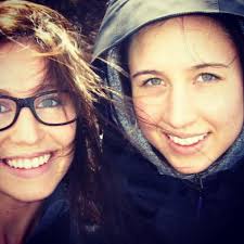 Danielle Comeau (@danielleacomeau)