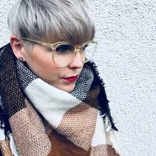 678 (1) 15 korte kapsels voor de brildragers. 10 Trendy Korte Kapsels Voor De Brildragende Vrouw Deze Zijn Echt Te Leuk Gewoon Kapsels Voor Haar