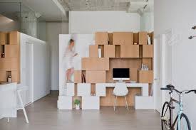 Kamu bisa membuat almari gantung berbentuk love yang bisa kamu kreasikan. Kreatif Kotak Kayu Bekas Disulap Jadi Lemari Meja Belajar Dan Tangga Fungsional Halaman All Kompas Com