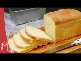 Pan De Molde Video Como Hacer Este Delicioso Pan De Molde Paso A Paso De La Mano De M J Recetas Con Pan De Caja Recetas Pan De Molde Pan De Molde