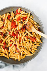 Vegan Lemon Garlic White Wine Pasta Recipe In 2020 Pasta White Wine Pasta Sauce Cherry Tomato Pasta