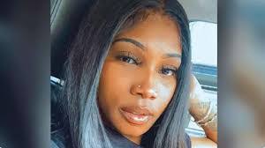 Lorena Reed's Instagram, Twitter & Facebook