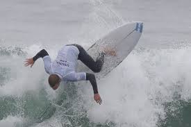 Leandro lele usuna catches an incredible wave at pipeline that was selected as one of the best waves of the winter. El Surfista Argentino Leandro Usuna Clasifico A Los Juegos De Tokio Poli La Voz Del Interior