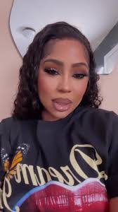 Christine Rouse's Instagram, Twitter & Facebook