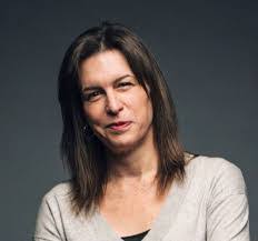 Beth Perlman's Instagram, Twitter & Facebook