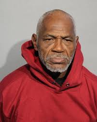 GILMORE, LESTER 61 BLACK M CHARGES: 720 ILCS 5.0/16-25-A-1 RETAIL  THEFT/DISP MERCH/>$300 OFFENSE AS CITED