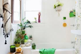 Small white bathroom design layout. 21 Small Bathroom Decorating Ideas