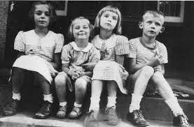 1940s Childrens Hairstyles Google Search Moda Moda Infantil Estilo Unisex