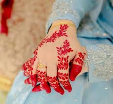 Ukiran inai tangan simple gambar diatas merupakan gambar henna dengan motif bunga yang desainnya sangat cantik sekali. Corak Inai Simple Henna 30 Henna Tangan Simple Inspirasi Corak Inai Tangan Menarik
