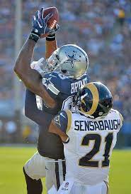 Dallas Cowboys Wide Receiver Dez Bryant Makes A Touchdown Catch Over Los Angeles Rams Defensive Back Coty Sensaba Nfl Preseason Dallas Cowboys Cowboys Football