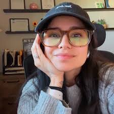 Essence Wilson (@essencewilson2) 正在直播- TikTok 直播