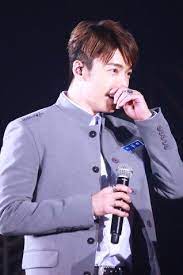 69658c4cgy1foct968p1tj20tn18g4qp Super Junior Eunhyuk Korean Singer