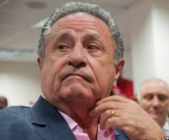 Duhalde insiste con la postulación de lavagna y no ve a cristina como candidata publicado originalmente en: El Gobierno Provincial Califico Los Dichos De Eduardo Duhalde Como Una Provocacion El Intransigente