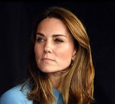 Kate Middleton i książę William zostali zmuszeni do potwierdzenia romansu.  Wszystko za sprawą byłej Williama