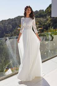 Mittlerweile haben wir für unsere brautkleid zweiteiler richtig viele unterschiedliche hochzeitsröcke aus spitze, crepe oder eben tüll, mit denen du dich in unserem brautkleider mix 'n match paradies toll austoben kannst. Pronovias Brautkleid Pronovias Brautkleid Brautmode Brautkleid