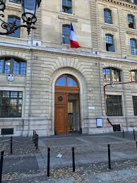 Appartement 2 pièces, 26 m² paris 17. How To Find And Rent An Apartment In Paris As An American