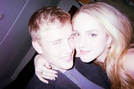 Lucy Greto and Will Lombardi's Wedding Website