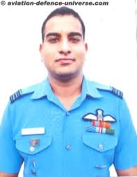 President Awards Shaurya Chakra to Squadron Leader Deepak Kumar for  Exceptional Bravery