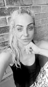 Todo tiene un sentido 🔙🔜##🌿 Versión directa y empoderadora: “El universo  no se detiene. Se transforma, te sacude, te libera. Siempre se mueve para  tu bien más alto, incluso cuando no lo entiendes ...