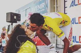 Egan bernal of colombia, left, was val thorens, france — perpetuating the tradition of great colombian climbers, egan bernal left his mark on the tour de france in the mountains. Tourdefrancia 2019 Los Emotivos Mensajes De La Novia De Egan Bernal En Instagram