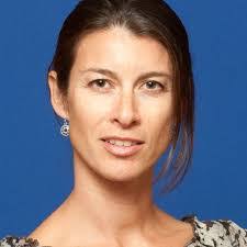 Carolina Valencia's Instagram, Twitter & Facebook