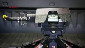 Now you know the basic benefits of having a fifth wheel hitch. Lightweight 21k Recon 5th Wheel Hitch Features Benefits Industry Standard Bed Rails Youtube