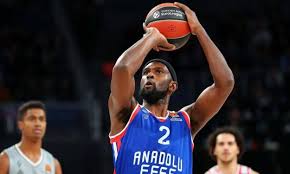Bu sonucun ardından 17 maçta 11 galibiyet 6 yenilgisi bulunan anadolu efes 4'lükteki yerini korudu. Anadolu Efes Dolu Dizgin Gidiyor Boldmedya