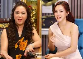Trên sóng livestream với gần 300 nghìn người em đừng có lừa người ta mà nói người chồng thứ này, chị nói người trước mà. Ba PhÆ°Æ¡ng Háº±ng Tiáº¿p Tá»¥c Dáº±n Máº·t Vy Oanh Ä'oi Tiáº¿t Lá»™ NgÆ°á»i Ä'an Ong Bi Máº­t Thue Ä'áº» Con Tin Má»›i Ngoi Sao