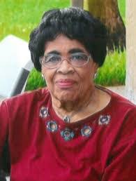 Lynn Isola's Instagram, Twitter & Facebook