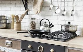 Jika anda mempunyai ruangan dapur yang terbatas, anda dapat menjadikan kitchen trolly ini sebagai tempat penyimpanan bahan makanan, untuk memudahkan anda ketika ingin mengambil bahan tersebut. 10 Peralatan Dapur Lengkap Yang Wajib Dimiliki Pengantin Baru Biar Hubungan Makin Harmonis Rumah123 Com
