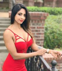 Red Queen -Indepedent Female Escort Maya in Gurugram Sector 67