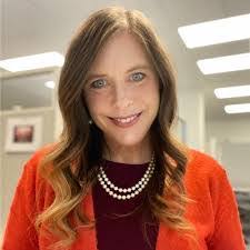 Kellie Grove's Instagram, Twitter & Facebook