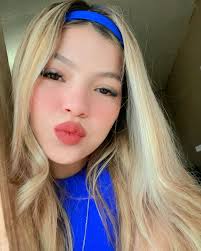 Ailin Alvarez's Instagram, Twitter & Facebook